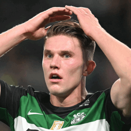 Três Tubarões Europeus Lançam-se à Luta por Este Goleador Imparável